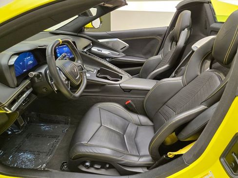 Used 2020 Chevrolet Corvette Stingray Premium Conv w/ 3LT Preferred Equipment Group RWD image 17
