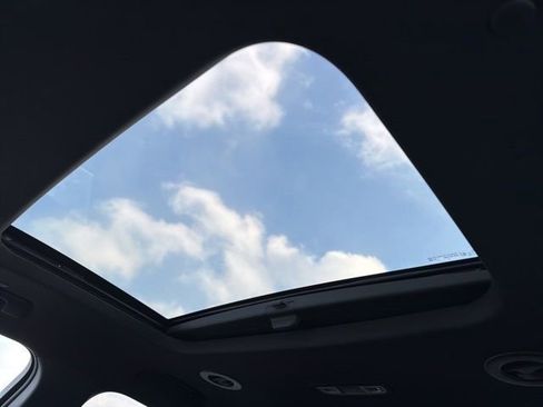 Used 2023 Chevrolet Traverse High Country w/ LPO, Floor Liner Package image 31