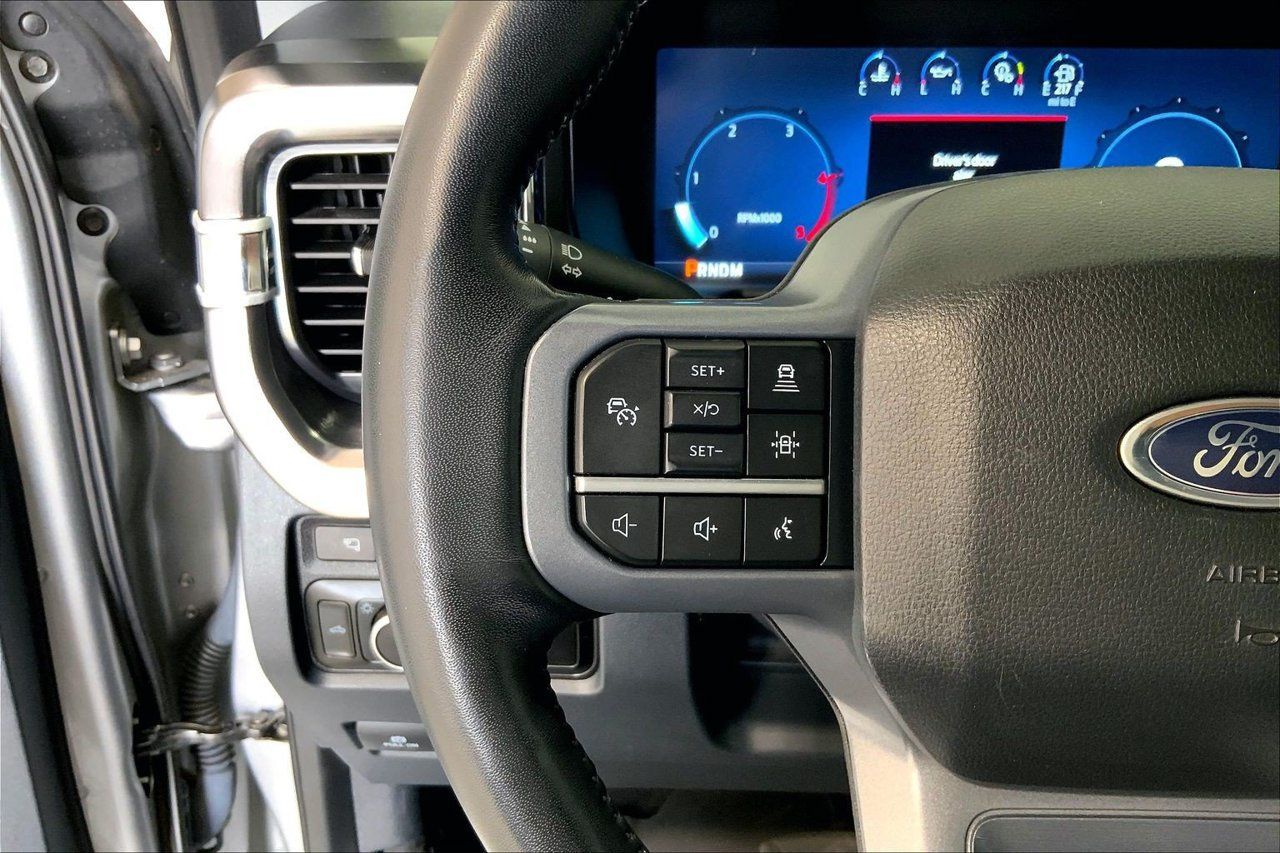 Used 2024 Ford F250 Lariat w/ Lariat Ultimate Package AWD/4WD image 21