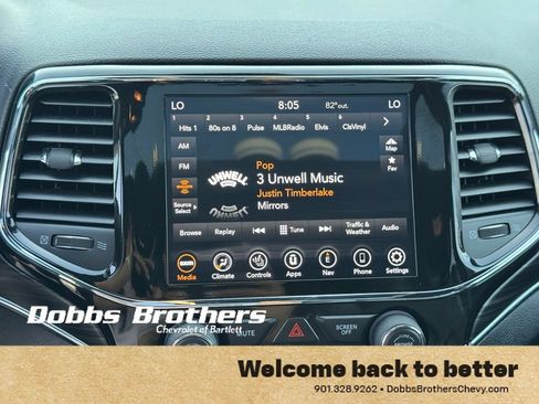 Used 2022 Jeep Grand Cherokee Limited AWD/4WD image 32