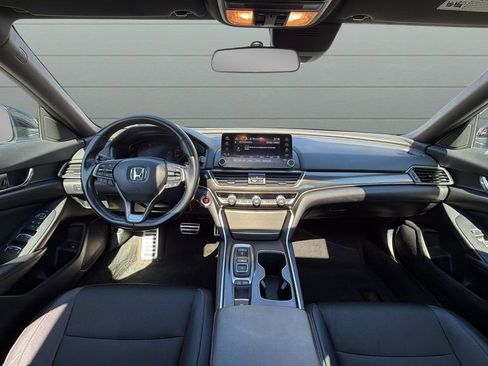 Used 2022 Honda Accord Sport image 9