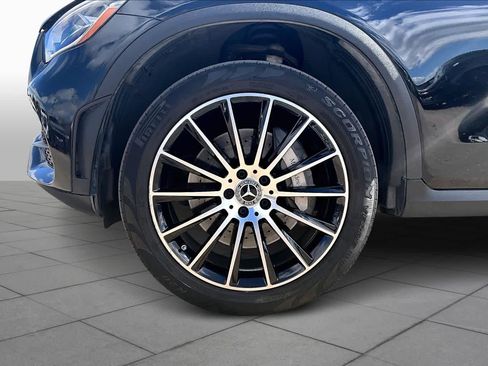 Used 2022 Mercedes-Benz GLC 300 GLC 300 image 11