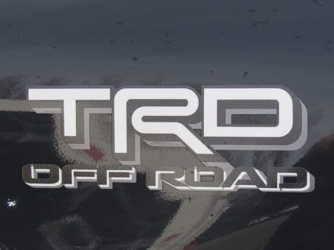 Certified 2024 Toyota Tacoma TRD Off-Road AWD/4WD image 11