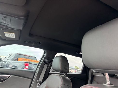 Used 2022 Chevrolet Blazer RS image 16