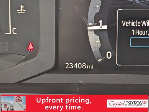 Used 2025 Toyota 4Runner SR5 AWD/4WD image 19