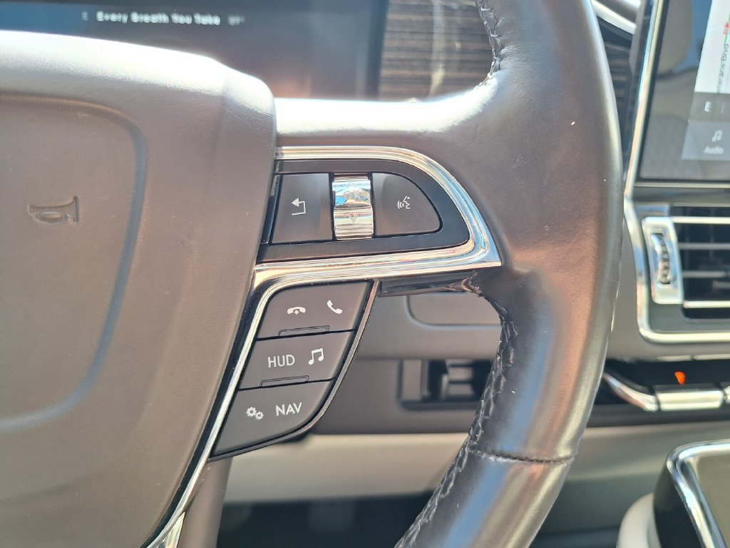 Used 2021 Lincoln Navigator L Black Label w/ Cargo Convenience Package AWD/4WD image 22