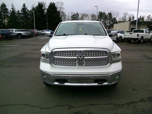 Used 2014 RAM 1500 Laramie w/ Convenience Group image 8