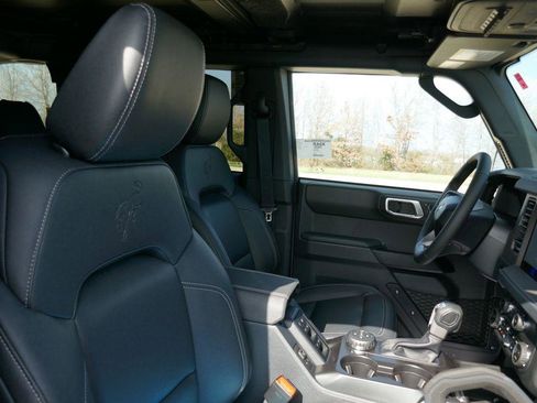 New 2026 Ford Bronco Badlands w/ Sasquatch Package AWD/4WD image 10