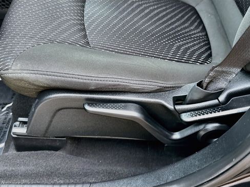 Used 2019 Dodge Journey SE w/ Connectivity Group FWD image 14