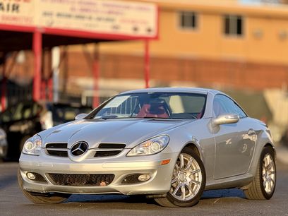 Used 2005 Mercedes-Benz SLK 350 w/ Premium Pkg