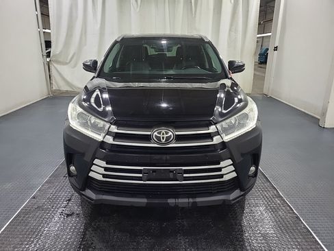 Used 2017 Toyota Highlander XLE AWD/4WD image 7