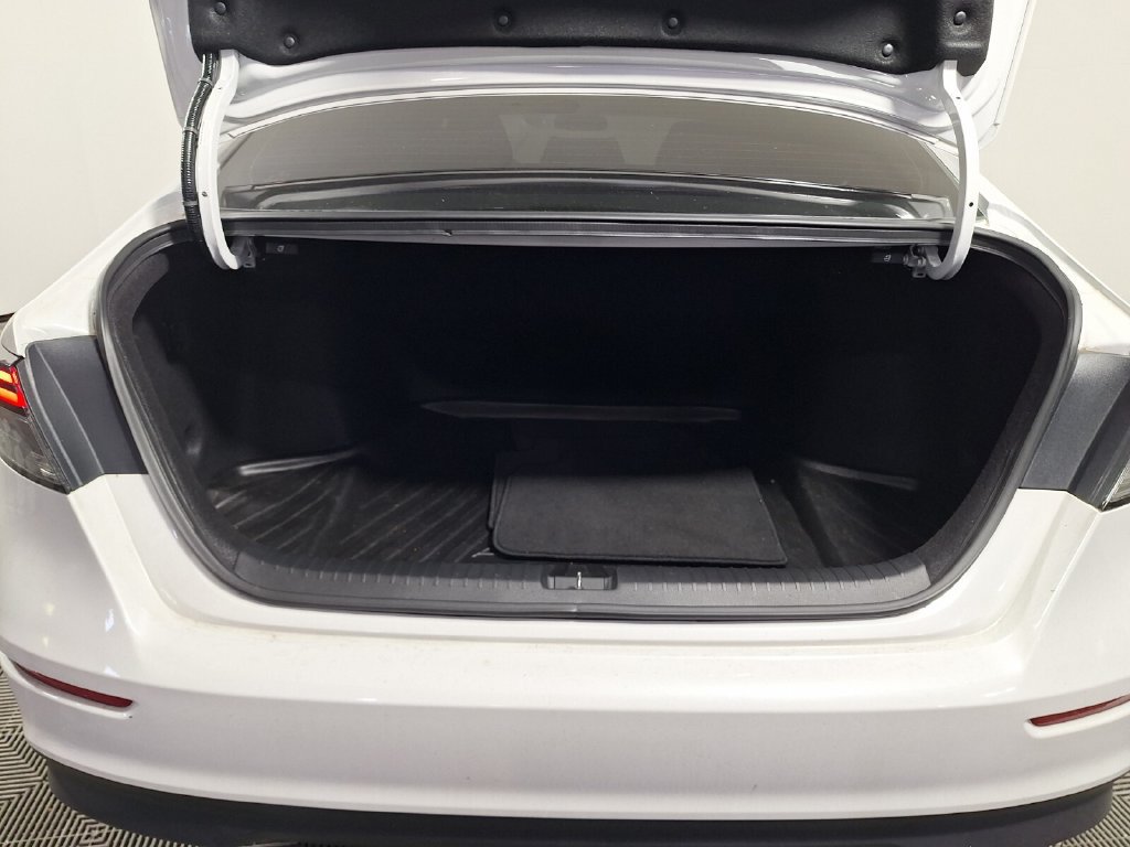 Used 2025 Honda Accord SE image 25