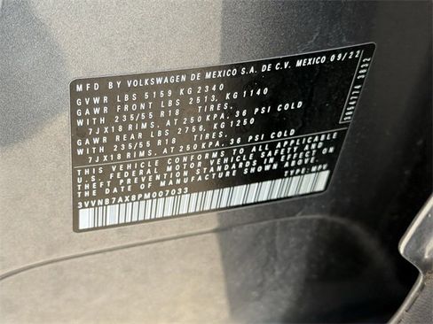 Certified 2023 Volkswagen Tiguan SE w/ Panoramic Sunroof Package image 29
