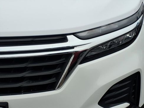 Used 2023 Chevrolet Equinox LS image 8