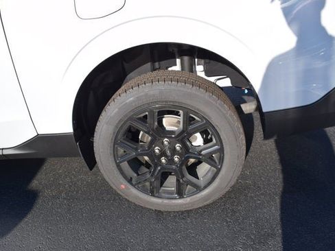 New 2025 Ford Maverick Lariat w/ Black Appearance Package image 4