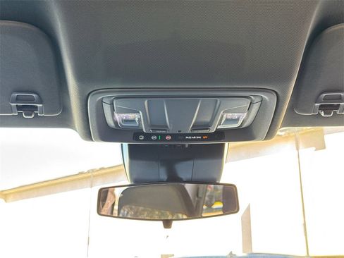 Used 2024 GMC Sierra 1500 Elevation image 25