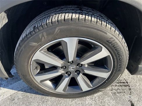 Used 2023 Honda Pilot Elite image 18