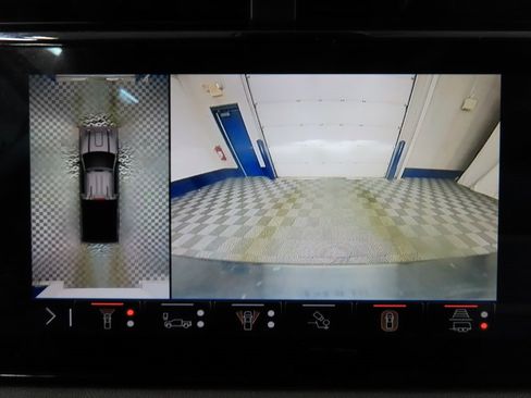 Used 2024 GMC Sierra 2500 AT4 w/ AT4 Preferred Package image 14