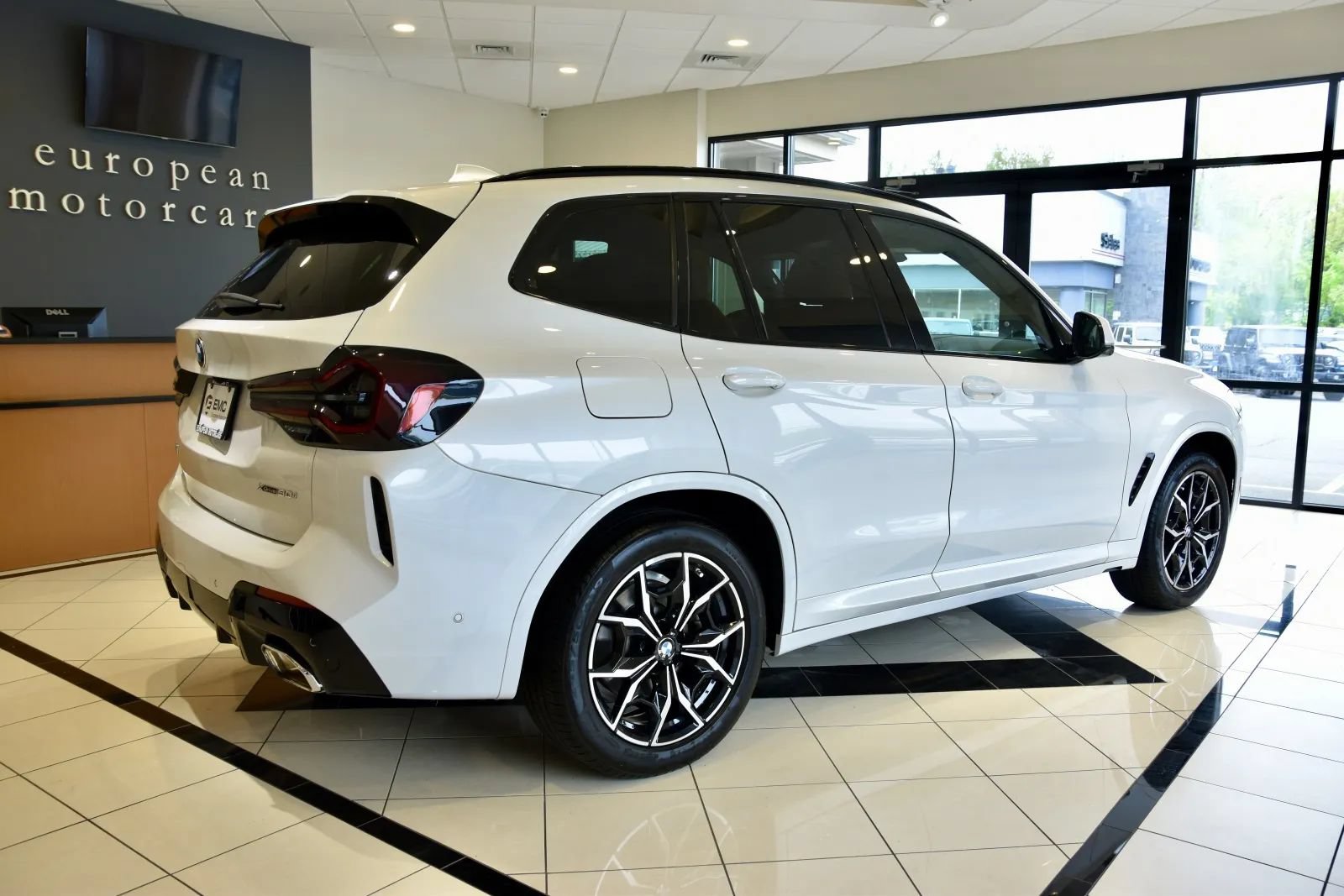 Used 2023 BMW X3 xDrive30i w/ M Sport Package AWD/4WD image 6