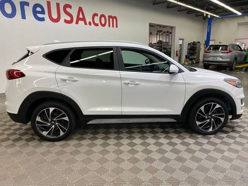 Used 2019 Hyundai Tucson Sport FWD image 11