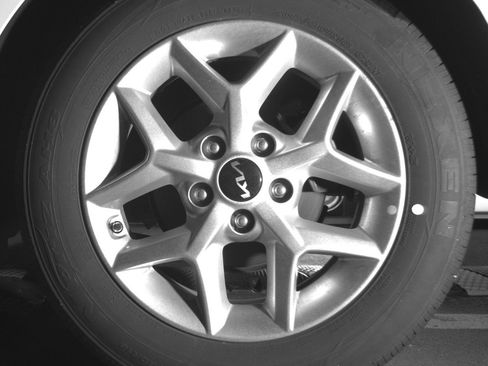 Used 2025 Kia Soul LX w/ LX Technology Package FWD image 14