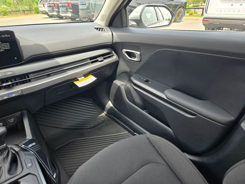 New 2026 Kia K4 LXS FWD image 11