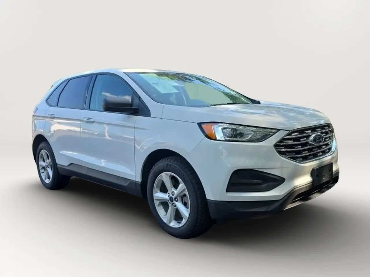 Used 2022 Ford Edge SE AWD/4WD image 3