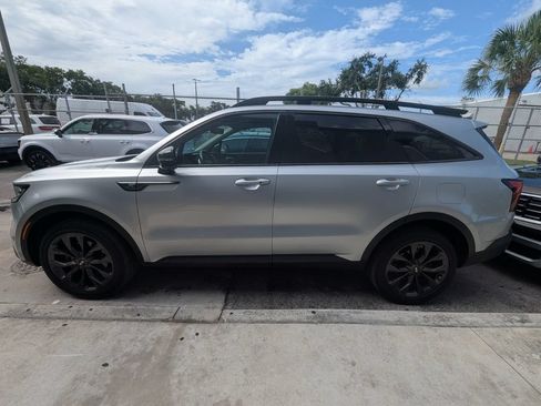 Used 2021 Kia Sorento SX Prestige AWD/4WD image 14