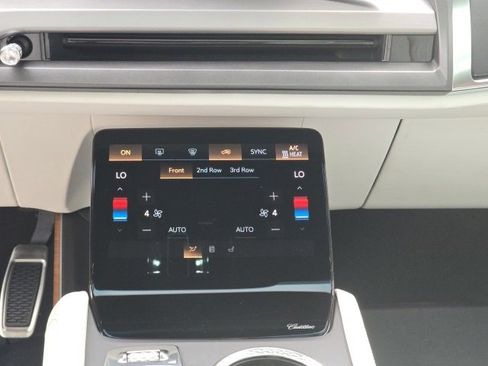 New 2026 Cadillac Vistiq Sport w/ LPO, Floor Liner Package image 27