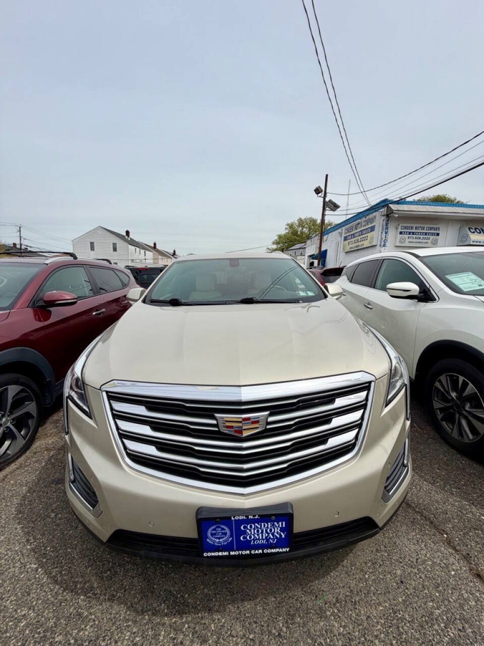 Used 2017 Cadillac XT5 Luxury w/ LPO, Wheel Lock Package AWD/4WD image 5