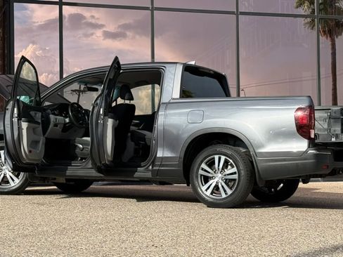 Used 2017 Honda Ridgeline RTS image 29