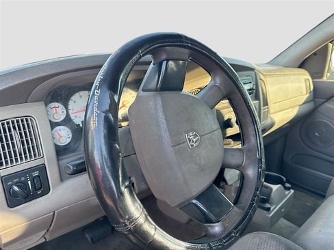 Used 2005 Dodge Ram 1500 Truck ST image 9