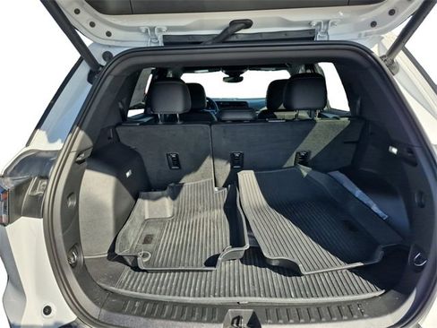 Used 2026 Chevrolet Equinox LT w/ Convenience Package II image 19