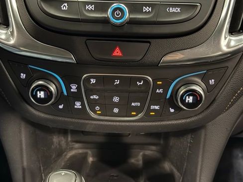 Used 2020 Chevrolet Equinox Premier image 30