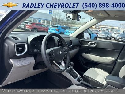 Used 2025 Hyundai Venue SEL