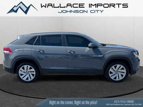 Used 2022 Volkswagen Atlas Cross Sport SE AWD/4WD image 6