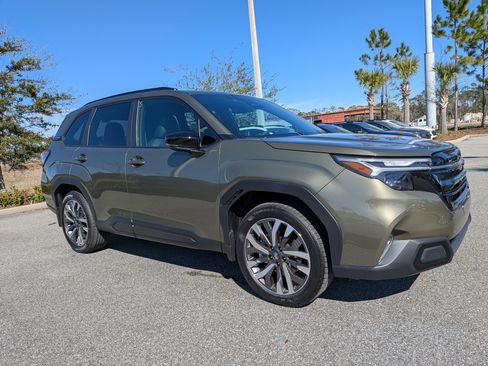Used 2026 Subaru Forester Touring AWD/4WD image 2