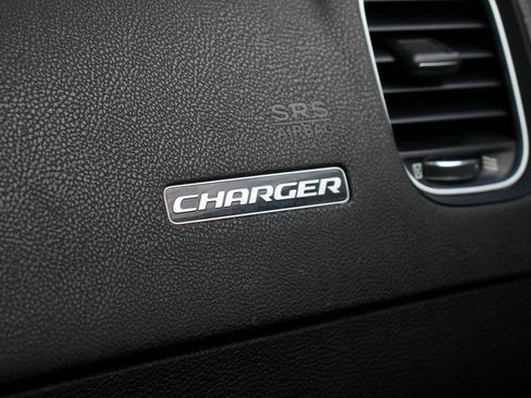 Used 2022 Dodge Charger GT image 33