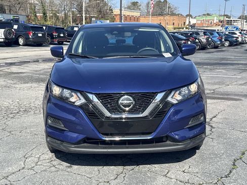 Used 2020 Nissan Rogue Sport S image 2
