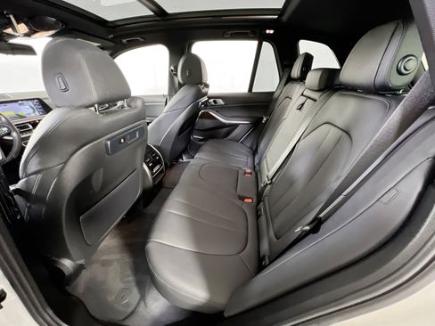 Used 2021 BMW X5 xDrive40i w/ Convenience Package image 25