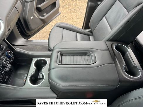 Used 2024 Chevrolet Tahoe LT w/ LT Signature Package AWD/4WD image 31