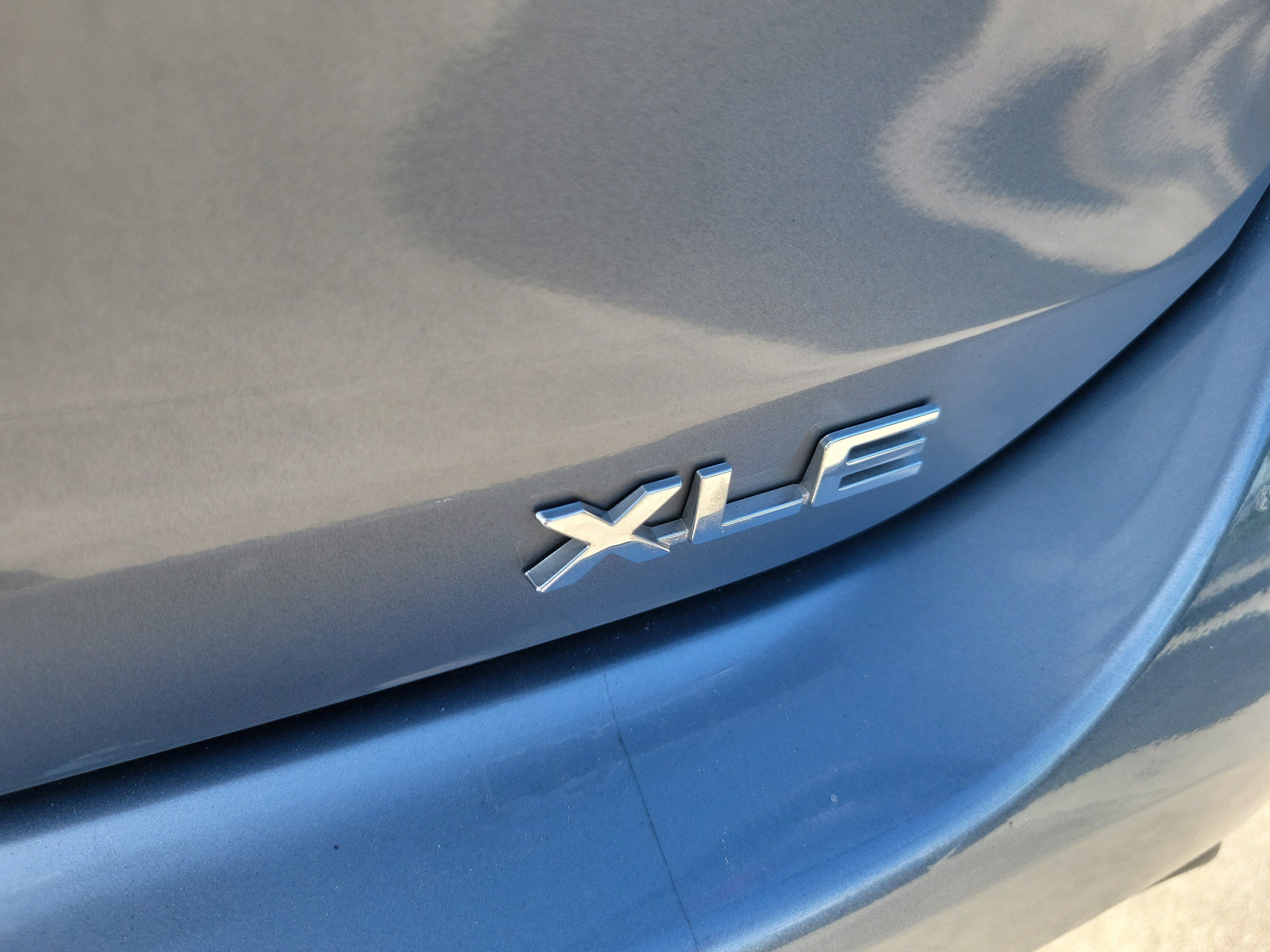 Used 2024 Toyota Highlander XLE FWD image 9