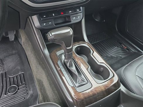 Used 2018 GMC Canyon SLT w/ Driver Alert Package image 16