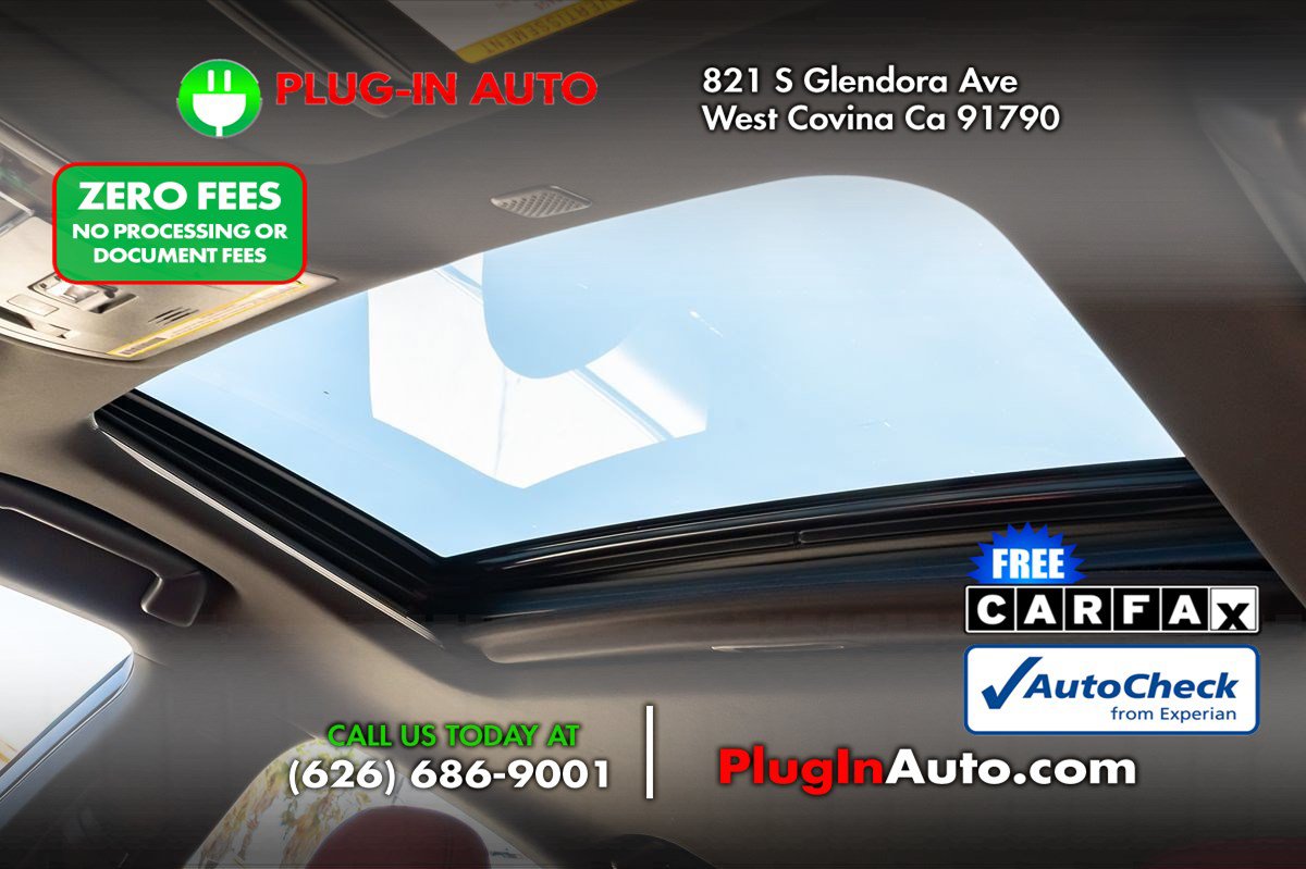 Used 2023 Lexus IS 500 w/ Accessory Package RWD image 15