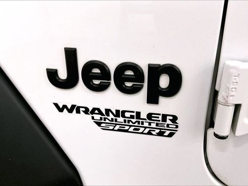 Used 2021 Jeep Wrangler Unlimited Sport image 14