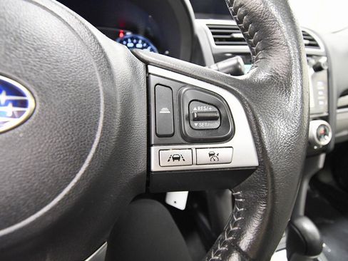 Used 2017 Subaru Forester 2.5i Limited image 21