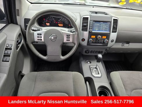 Used 2020 Nissan Frontier SV AWD/4WD image 15