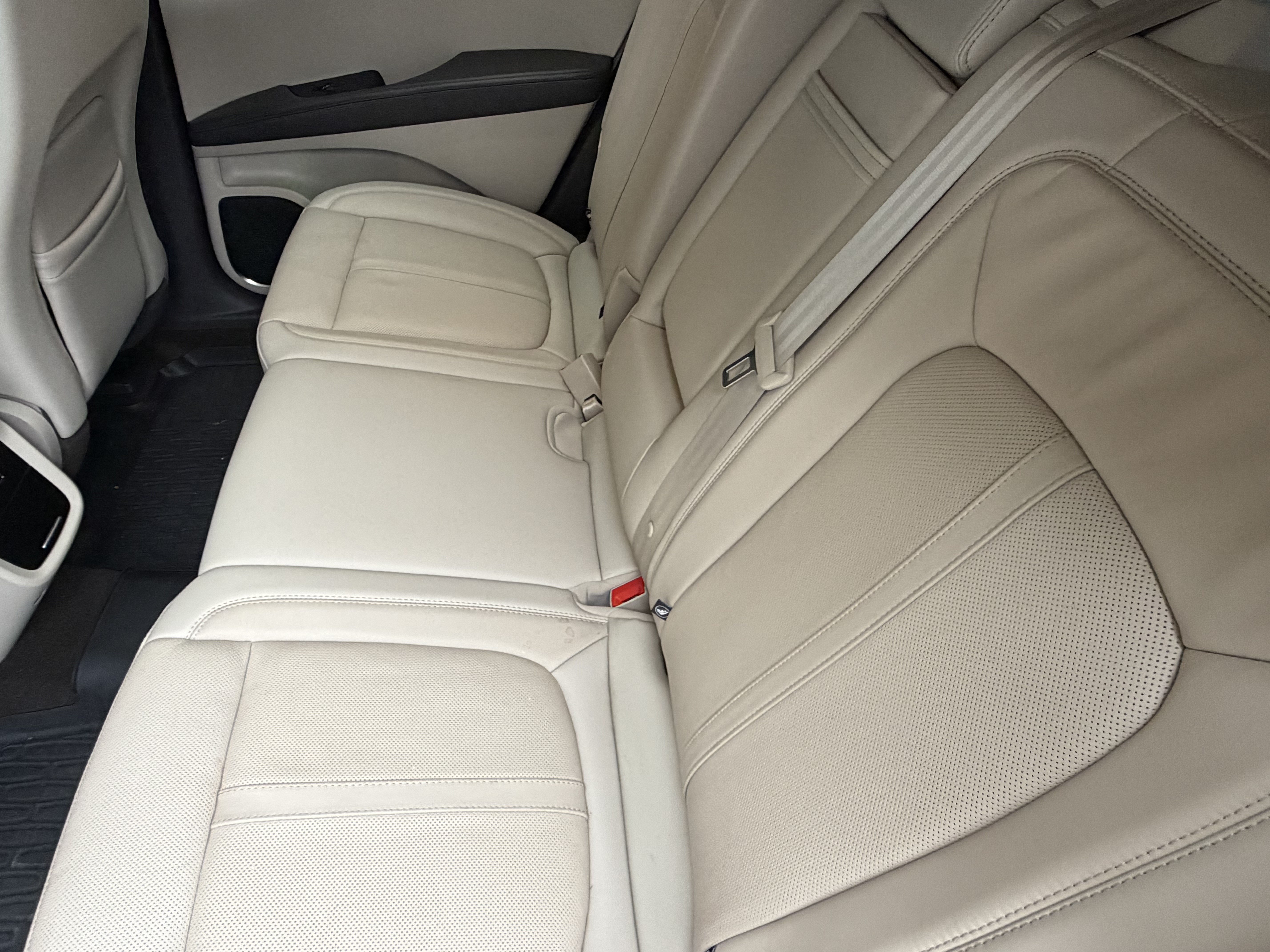Used 2020 Lincoln Nautilus Reserve w/ Equipment Group 201A FWD image 31