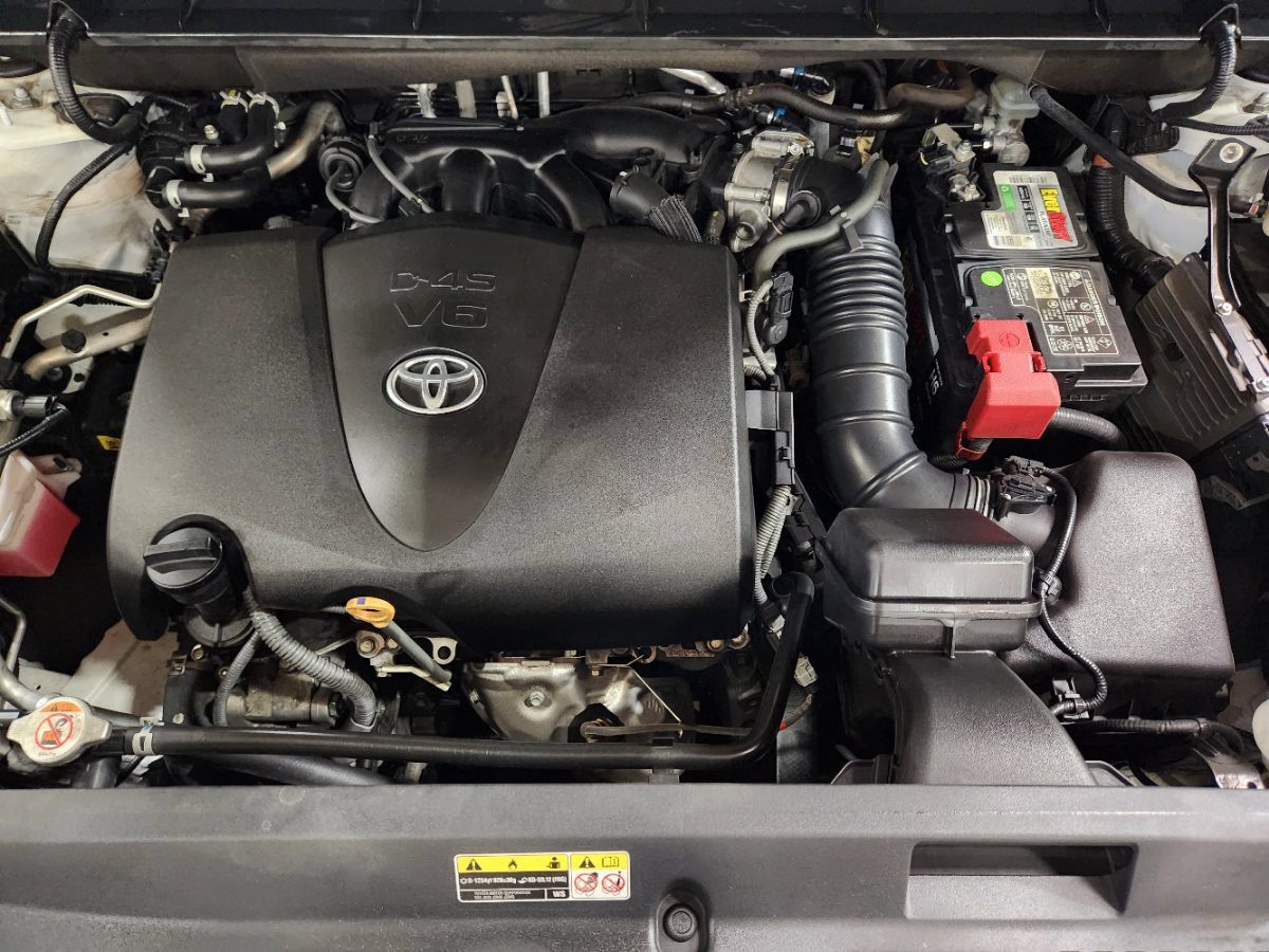 Used 2021 Toyota Highlander XLE AWD/4WD image 54