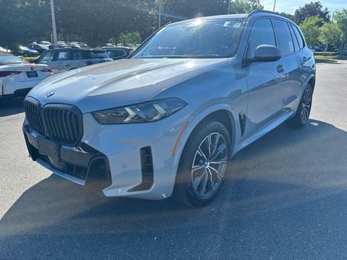Used 2024 BMW X5 xDrive40i w/ Executive Package AWD/4WD image 10